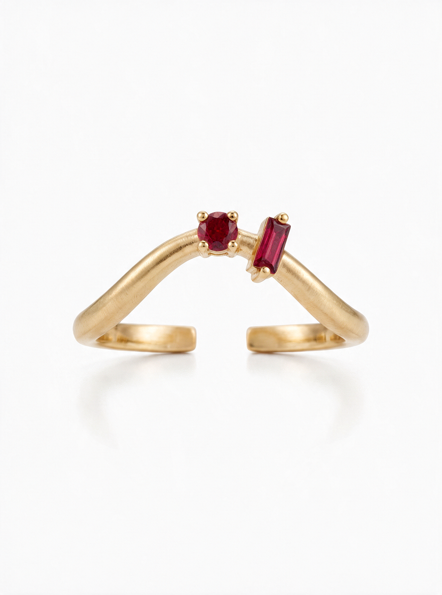 Dot Dash Ring in 18K gold vermeil with a round and a baguette-cut red stone on crossing bands